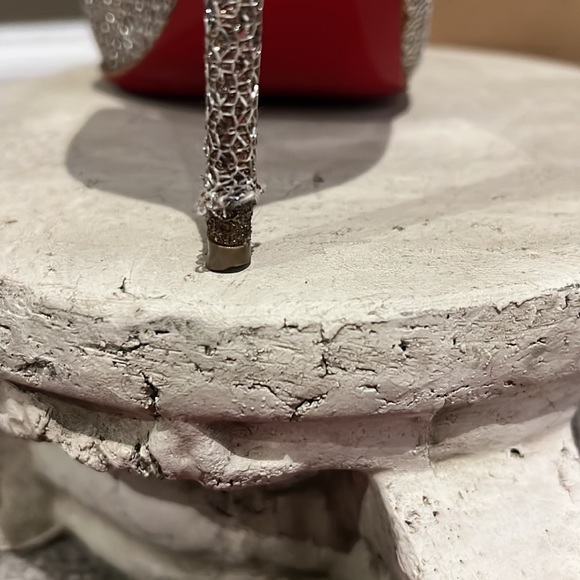 Authentic Christian Louboutin champagne heels - Picture 4 of 6